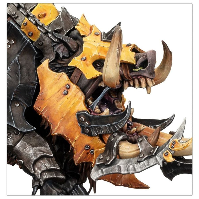 Tuskboss on Maw-Grunta - Age of Sigmar: Orruk Warclans