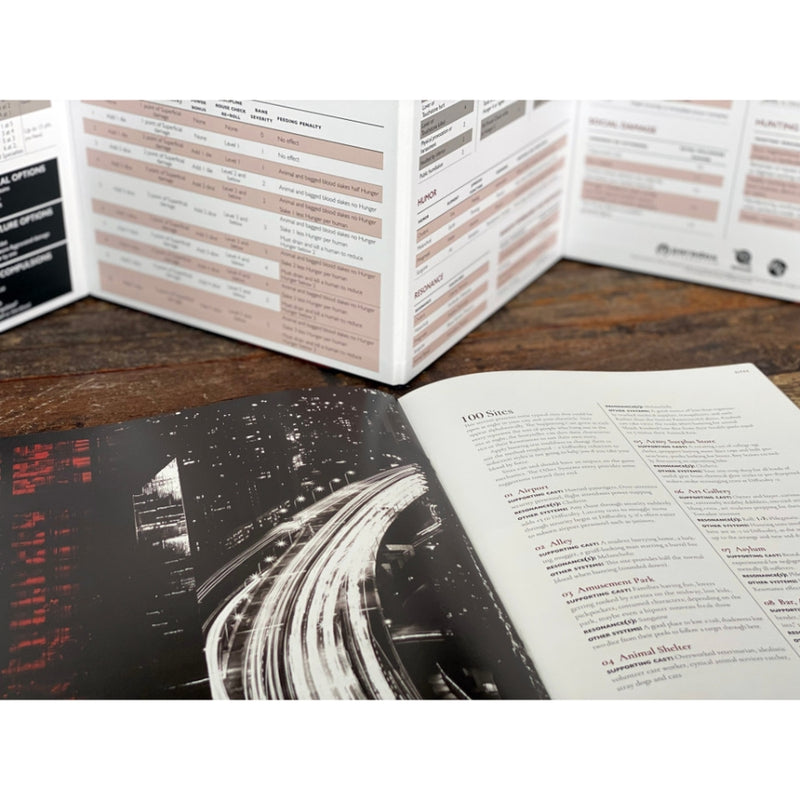 Vampire: The Masquerade 5th Edition Storyteller Screen and Toolkit (Inglés)